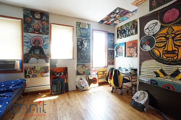 Rented by Rennit Inc. | media 24