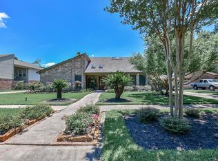 16513 Cornwall St, Jersey Village, TX 77040
