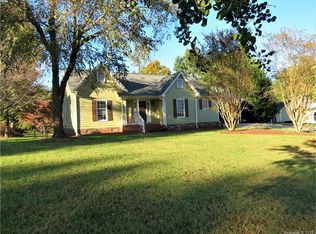 2028 Knotty Pine Trl, Gastonia, NC 28056