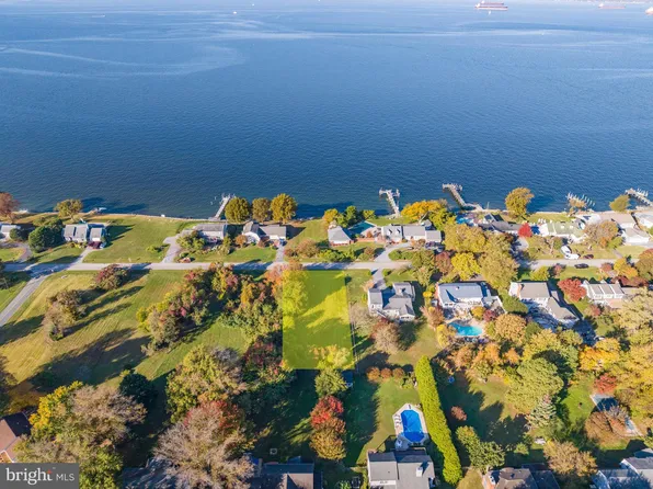 321 Queen Anne Club Dr, Stevensville, MD 21666