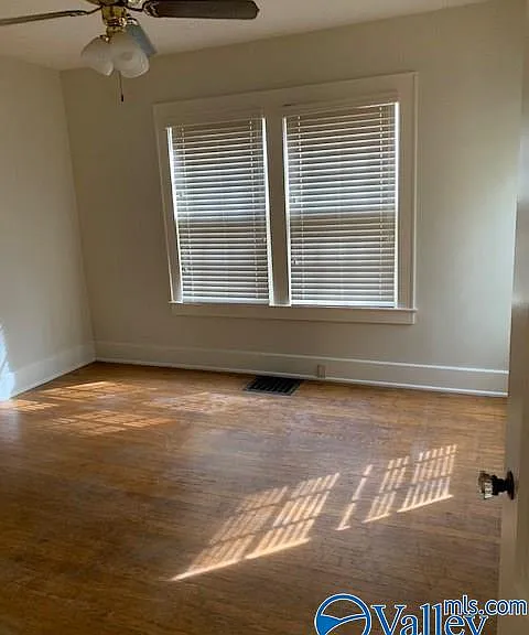 608 California St SE — Photo 6