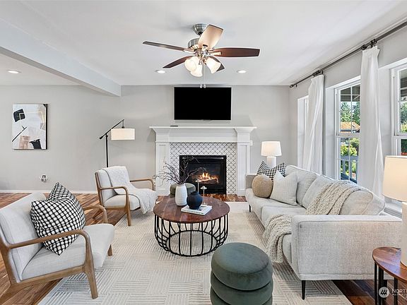 4th image of 5122 57th Avenue Ct W