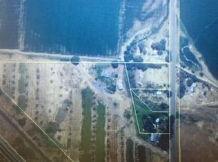 771 N McKinley Rd, Wapato, WA 98951