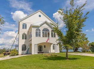 838 Long Point Ln, Topping, VA 23169