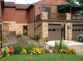 1027 Cranston Dr, Greensburg, PA 15601