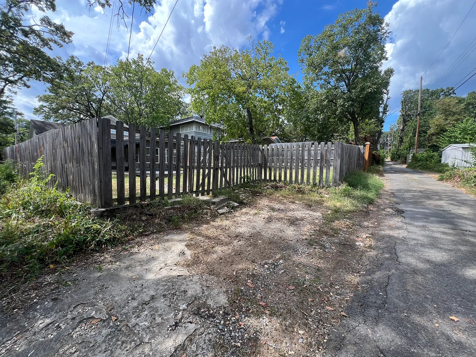 2 bed, 1015 sqft, $1,600 — Photo 4