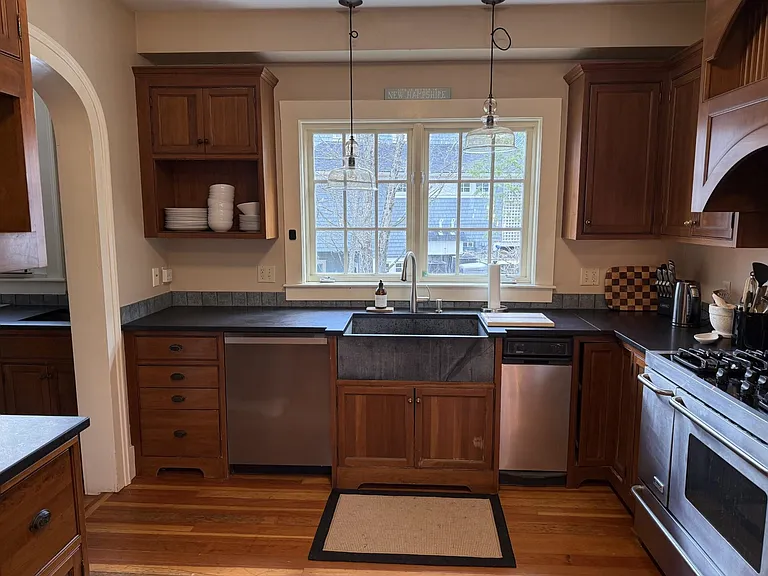 15 Lake Ave — Photo 11