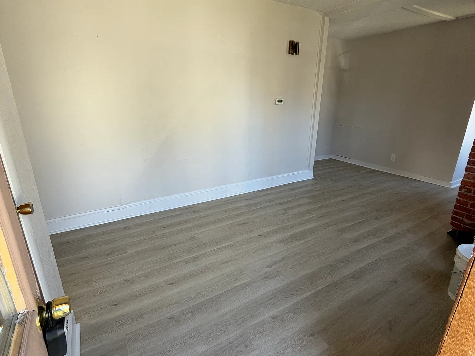 1 bed, 1.5 bath, 700 sqft, $1,200 — Photo 1