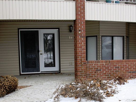 2nd image of 26 Lakeshore Ct