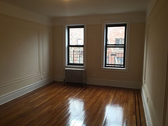 3rd image of 3407 32nd St #4D