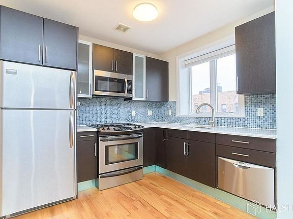 3rd image of 175 Payson Ave APT 6A