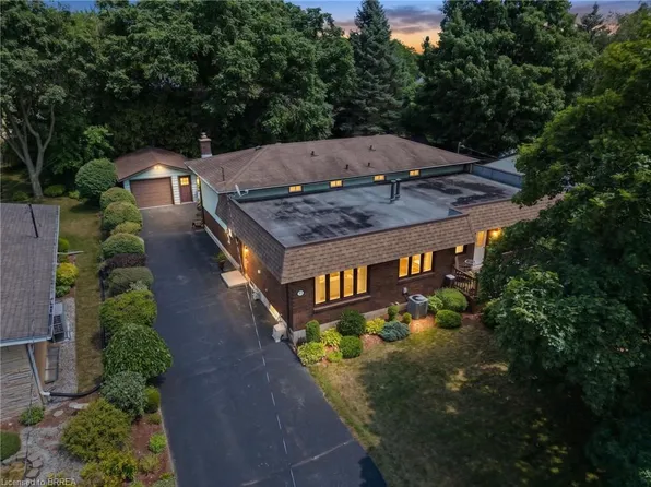 51 Lee Ave #A, Norfolk County, ON N3Y 3K4
