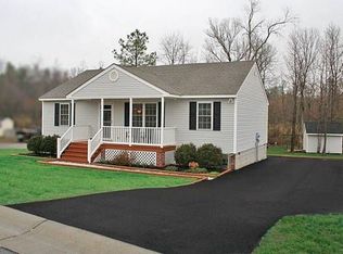 5918 Ferintosh Ln, Petersburg, VA 23803