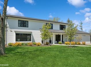 490 S Waukegan Rd, Lake Forest, IL 60045