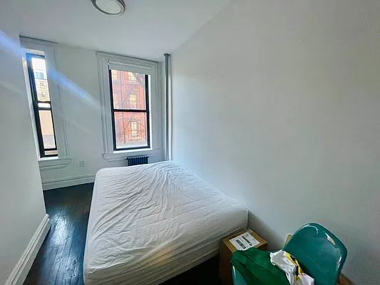 Rented by Bond New York | media 9