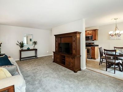 2449 Union Boulevard #19B, Islip, NY, 11751