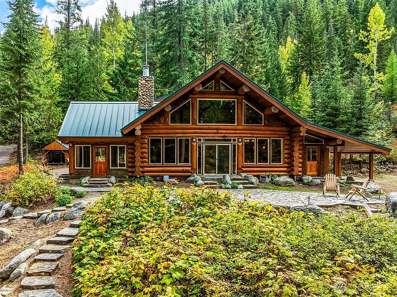 4th image of 304 Dr Bob Creek Road