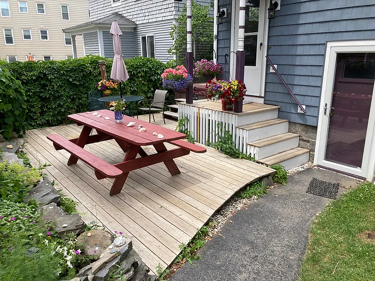 208 Prospect St — Photo 7