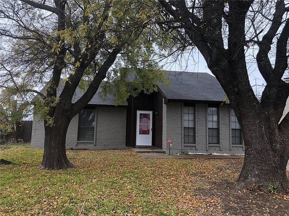 1st image of 3306 Amberway Dr