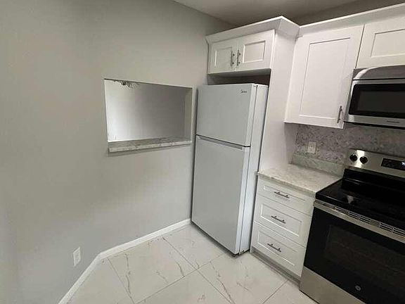 3rd image of 21913 Lake Forest Cir APT 201