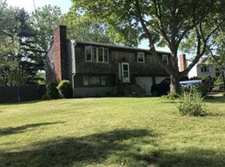 134 Hollister Rd, Swansea, MA 02777