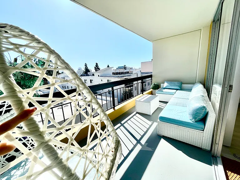 Occidental Towers Apartments — Photo 132