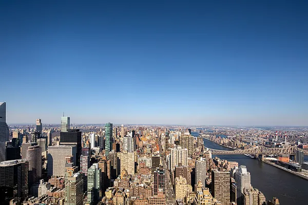 Rented by Sotheby's International Realty | media 10