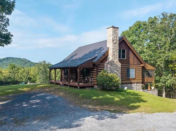 974 White Pine Ln, Boyce, VA 22620