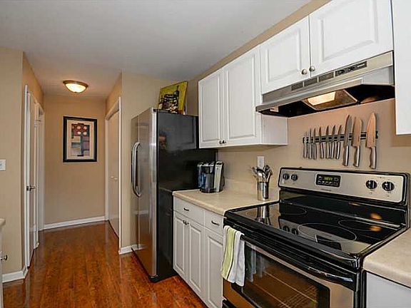 5th image of 2333 Cornick Dr