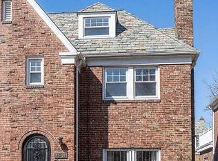 35-32 88th St, Jackson Heights, NY 11372