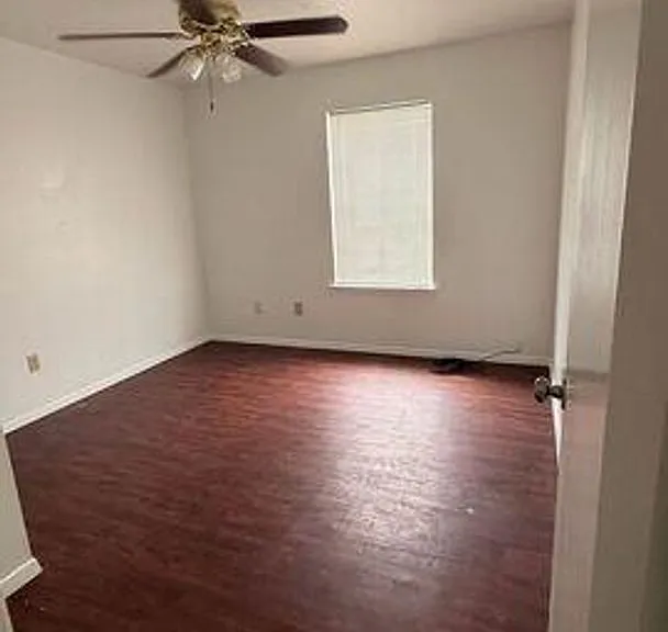 2203 Creekside Ln — Photo 15