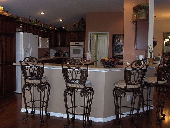 2nd image of 1724 Kensington Pl