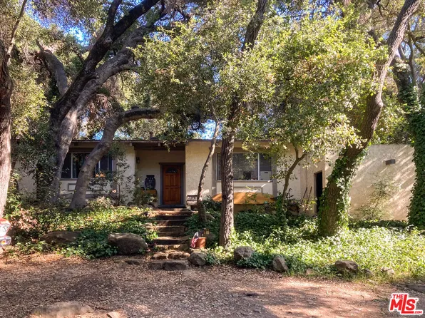 25614 Timpangos Dr, Calabasas, CA 91302