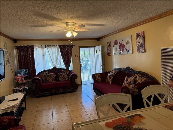 4th image of 15614 S Lime Ave