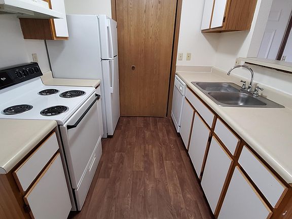 5th image of 6032 Applegrove Ln