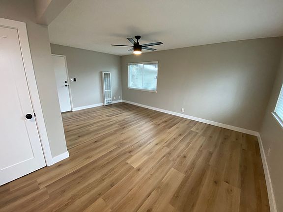 4th image of 23972-23974 23978th St #72-12