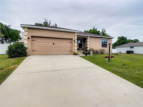 5th image of 317 Woods Landing Dr