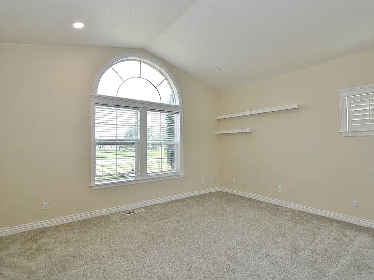 4109 E Man O War Dr — Photo 17