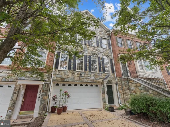 43602 Beaver Creek Ter, Leesburg, VA 20176