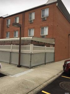 33-38 14th St, Astoria, NY, 11106