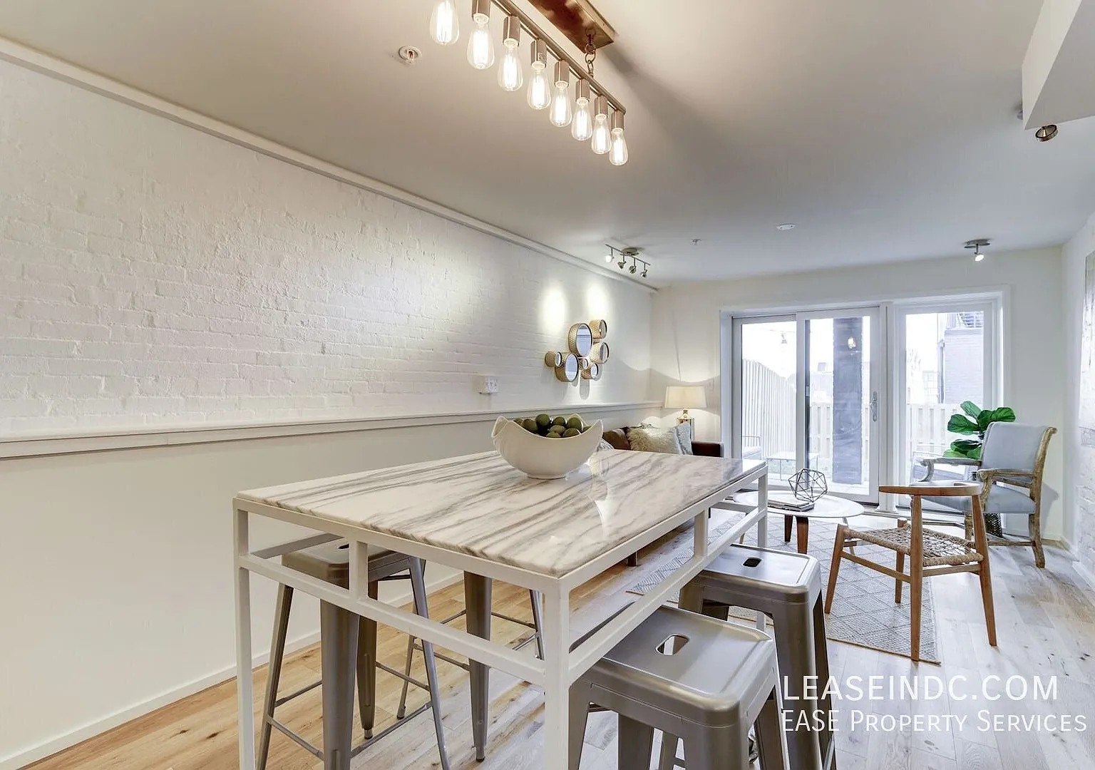 2 bed, 850 sqft, $3,100 — Photo 4