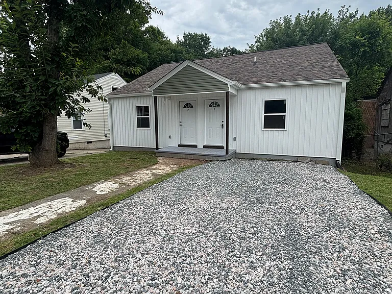 1104 W English Rd #A — Photo 2