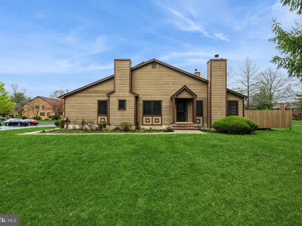 54 Danielle Ct, Lawrence Township, NJ 08648