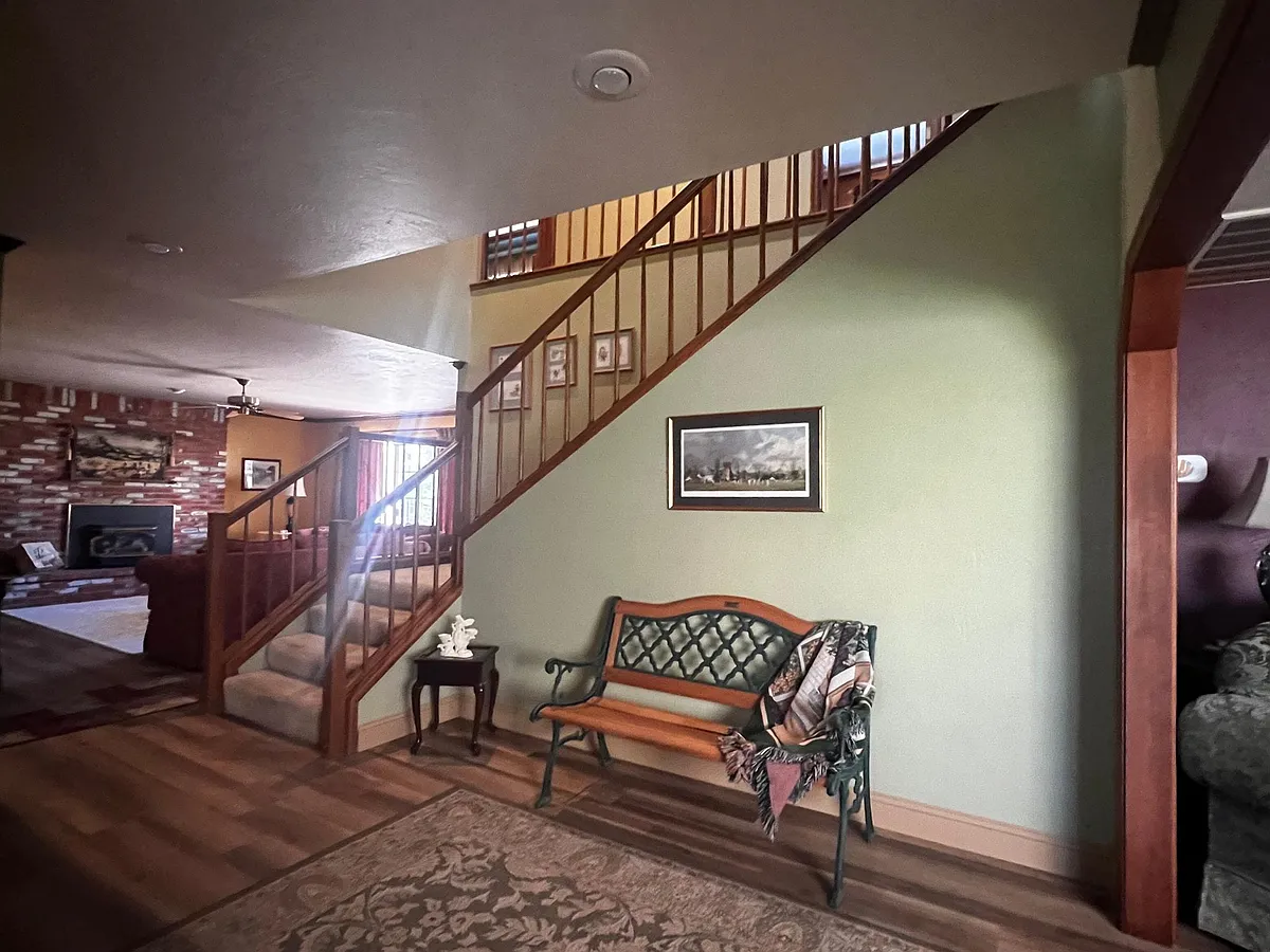Building Photo - 549 E Millstone Ct