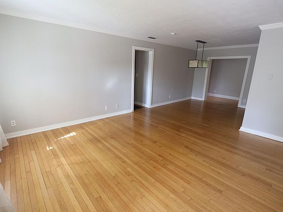 2nd image of 1001 Bungalow Ave