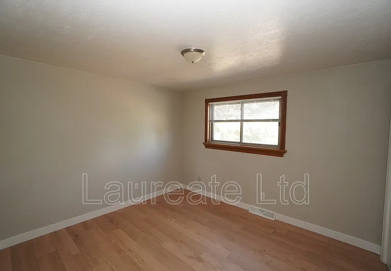 1853 S Oakland St — Photo 12