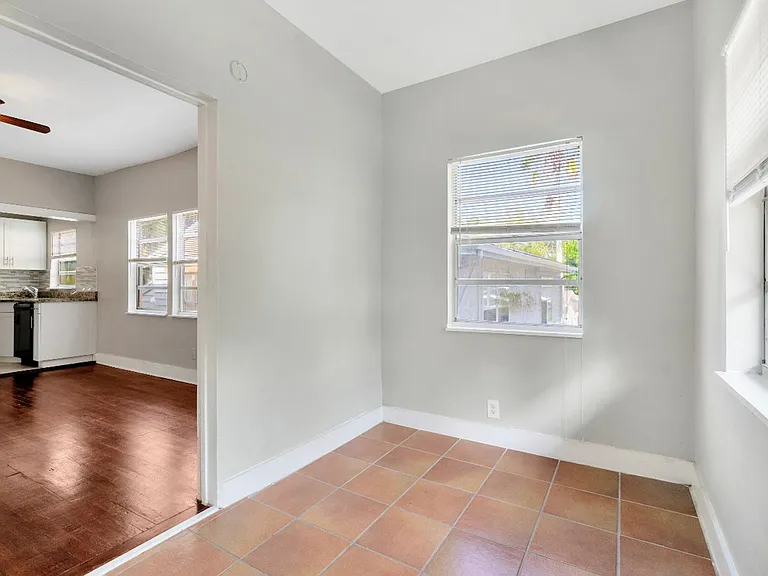 1403 S Bay Villa Pl — Photo 5