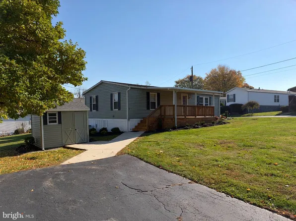 1 Forsynthia Ln, Glenmoore, PA 19343
