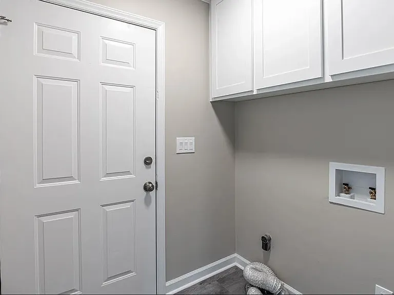 425 Yachting Rd — Photo 5