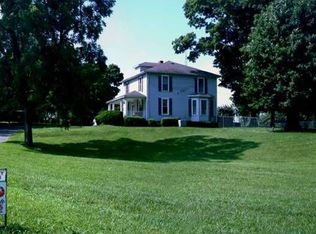 619 S Old Patoka Rd, Patoka, IN 47666